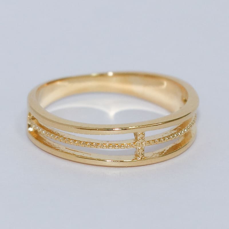 ANEL ONDULADO 3 ARO C/ MEIO PONTILHADO