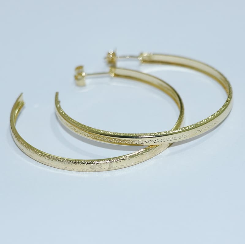 BRINCO ARGOLA G.CHAPA C/LISTRA LISA