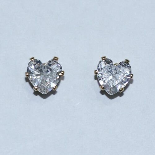 BRINCO FIXO CORAÇÃO ZIRCÔNIA (7MM)