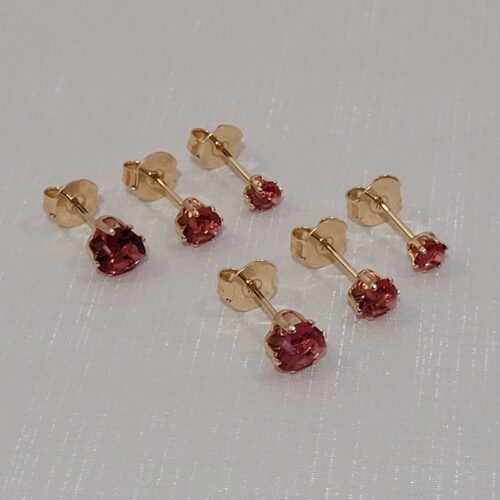 BRINCO TRIO FIXO CORAÇÃO VERMELHO (4MM, 5MM E 6MM)