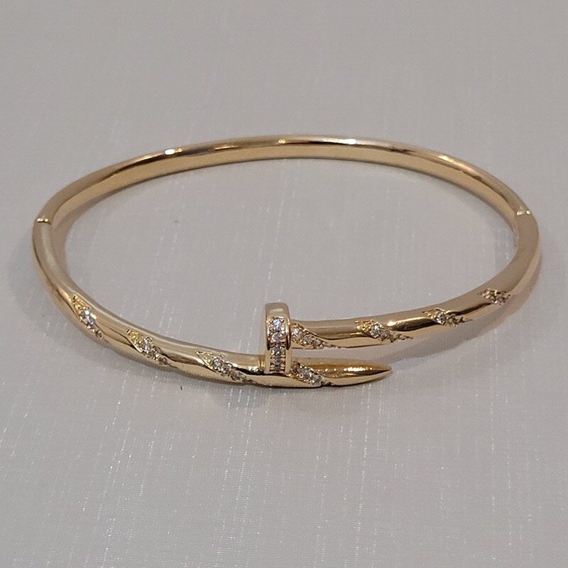 BRACELETE PREGO COM DETALHE DE MICROZIRCONIA