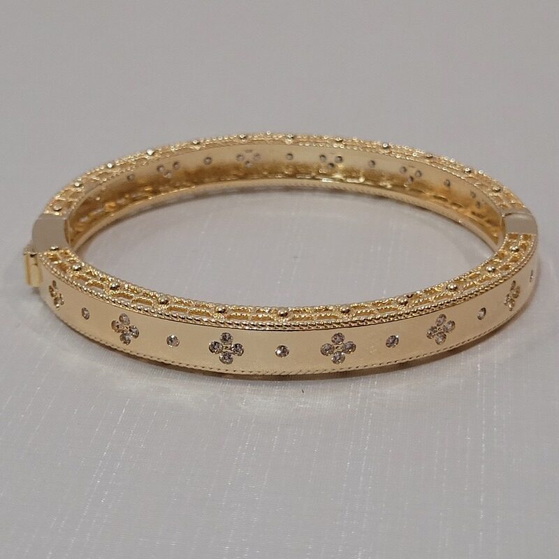 BRACELETE LISO C/ TREVOS CRAVEJADOS